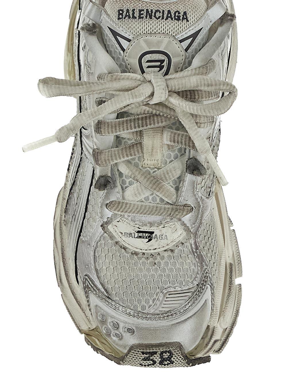 Oluxury Balenciaga Runner Sneaker In Vendita